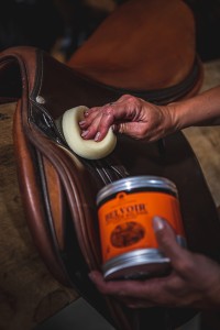 Carr & Day & Martin Balsam do skór Belvoir Leather Basalm Intensive Conditioner 500 ml